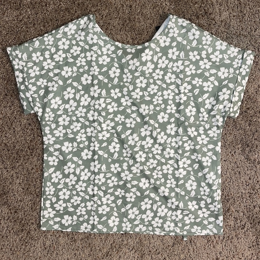 SHEIN Blouse
